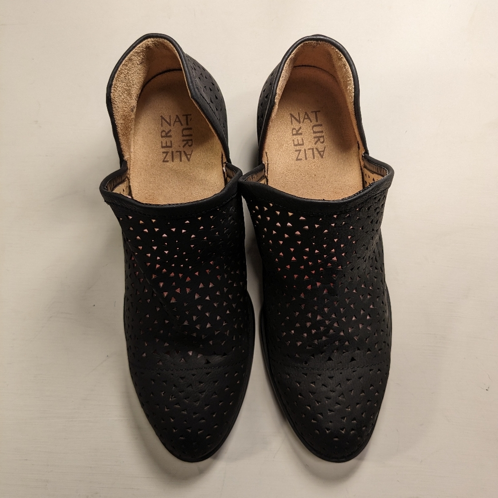 π€ Naturalizer Wanita Perforated Ankle Booties, 8W, NWOB - Picture 5 of 12